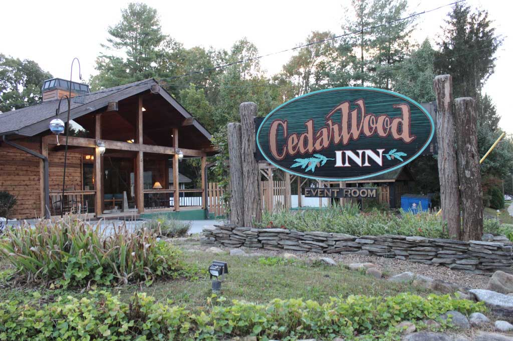 Cedarwood Inn Lodge & Event Room